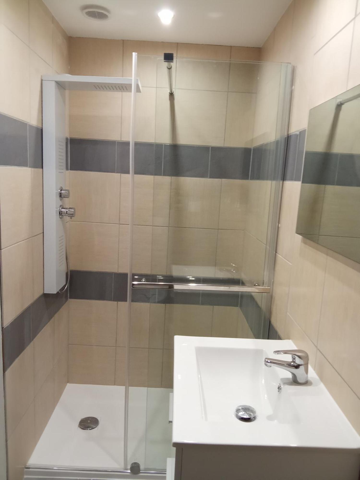 Apartment Meuble 3 Personnes Plien Pieds